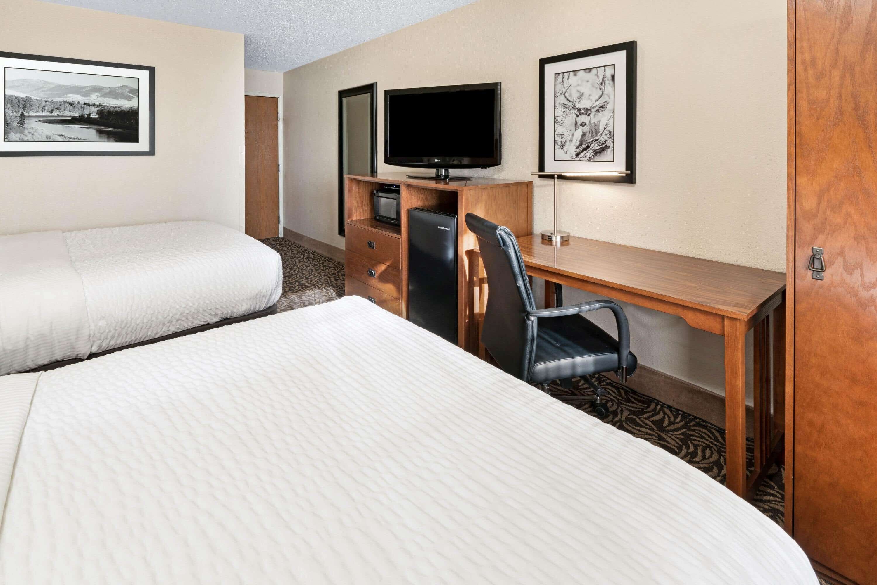 room, 2 queen beds, non smoking | premium bedding, in-room safe, desk, blackout curtains