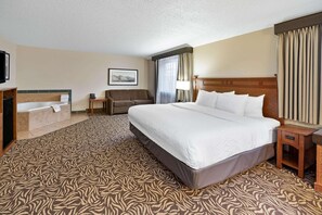 Suite, 1 King Bed, Non Smoking (Creek View) | Premium bedding, in-room safe, desk, blackout drapes - La Quinta Inn by Wyndham Missoula (Missoula)