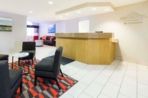 Lobby - Microtel Inn & Suites by Wyndham Pueblo (Pueblo)