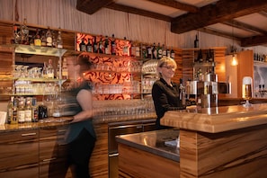 Bar (on property) - UNO Hotel Posthof Saarlouis (Saarlouis)