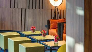 ์ ์ฌ ์์ฌ ๋ฐ ์ ๋
์์ฌ ์ ๊ณต