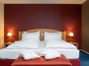 Privilege, Habitación doble, 1 cama doble con sofá cama | Ropa de cama hipoalergénica, caja fuerte, decoración individual