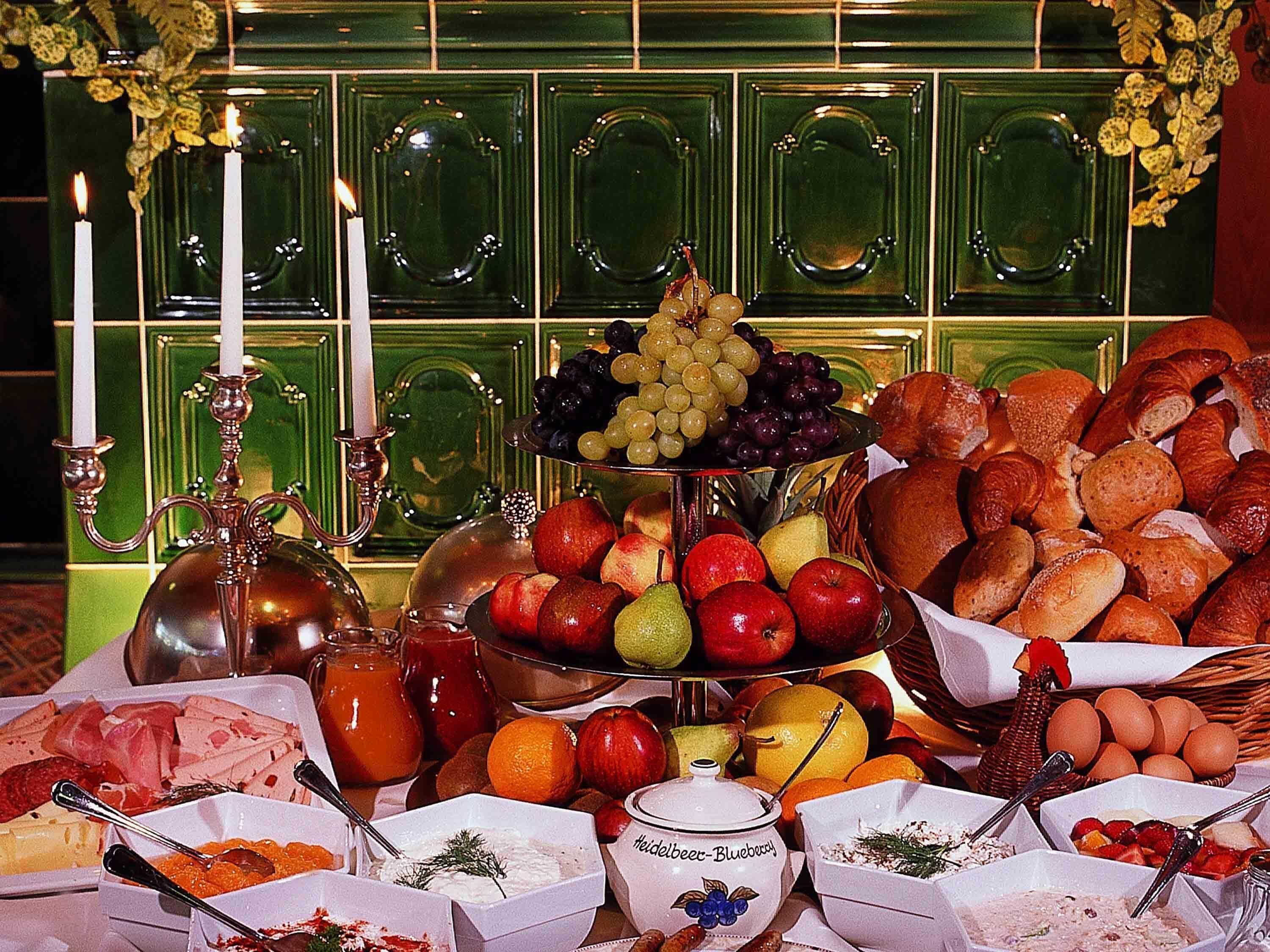 Petit déjeuner buffet servi en supplément en semaine