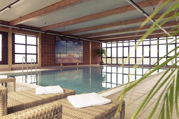 Indoor pool, sun loungers