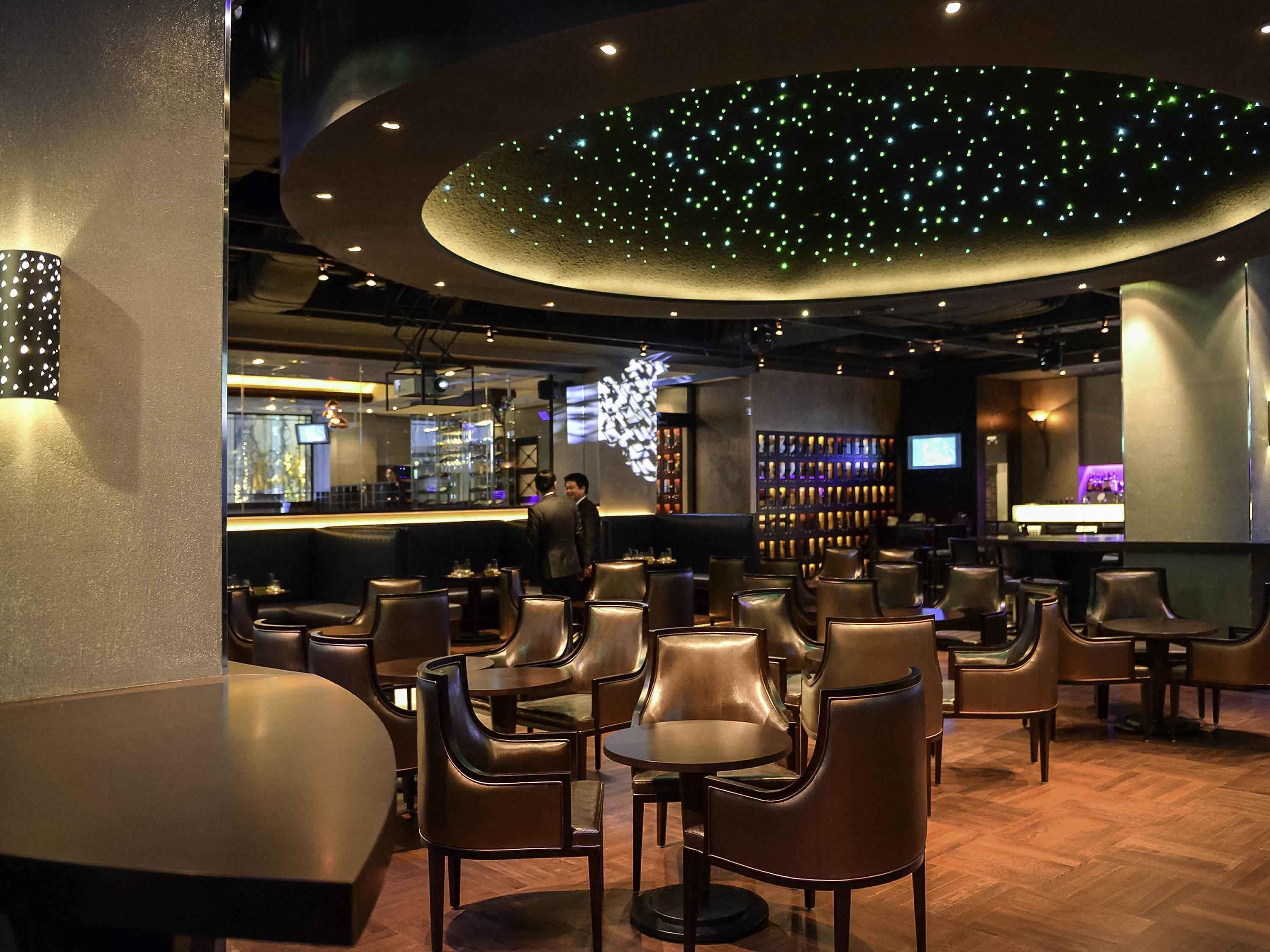 Bar (in der Unterkunft)