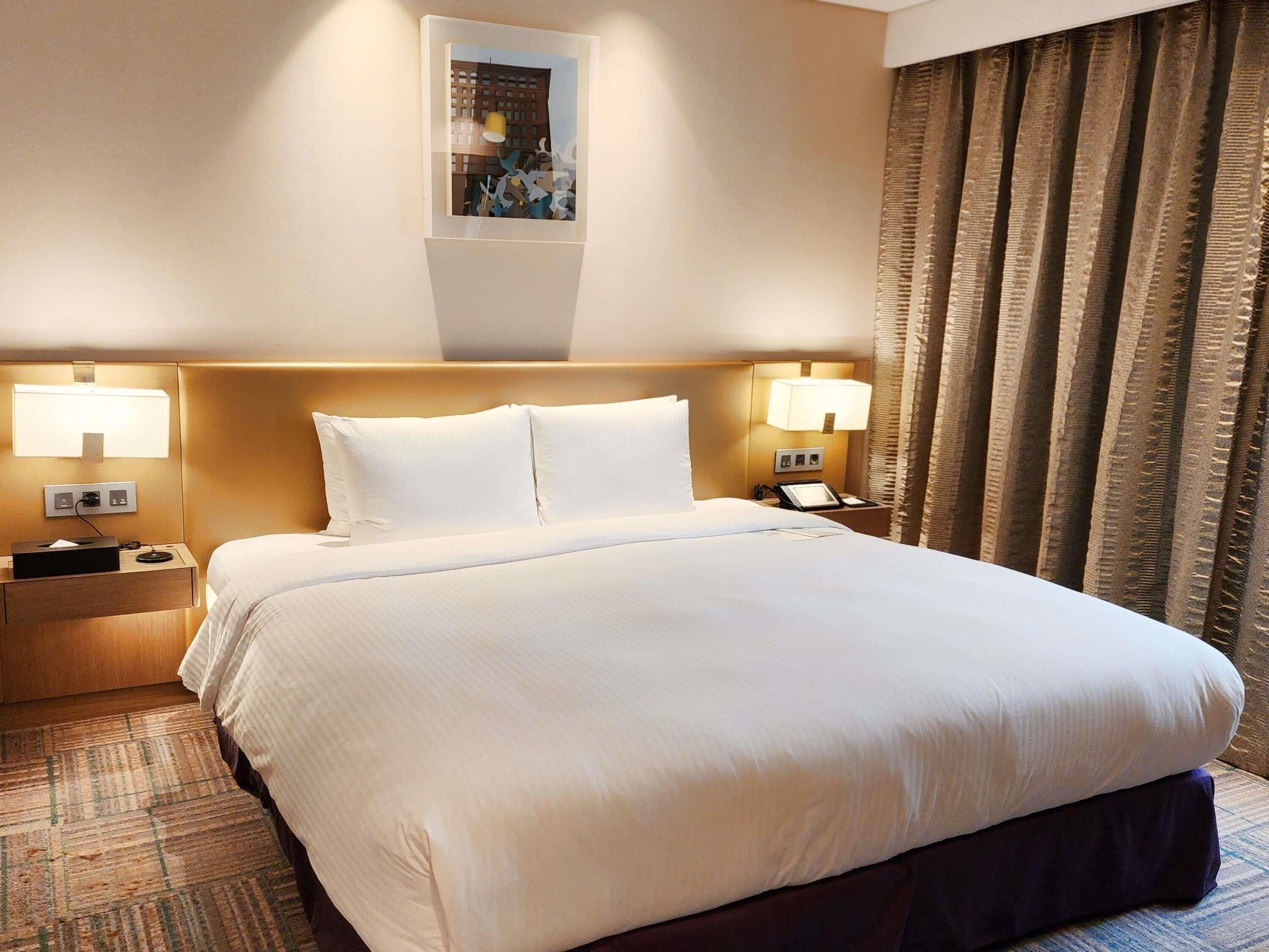 尊贵套房, 1 张特大床 | 高档床上用品、羽绒被、客房内保险箱、特色装修