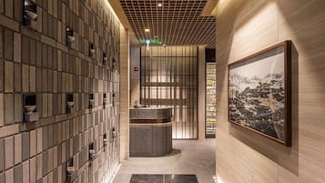 5 restaurants, breakfast, lunch, dinner served; Korean cuisine