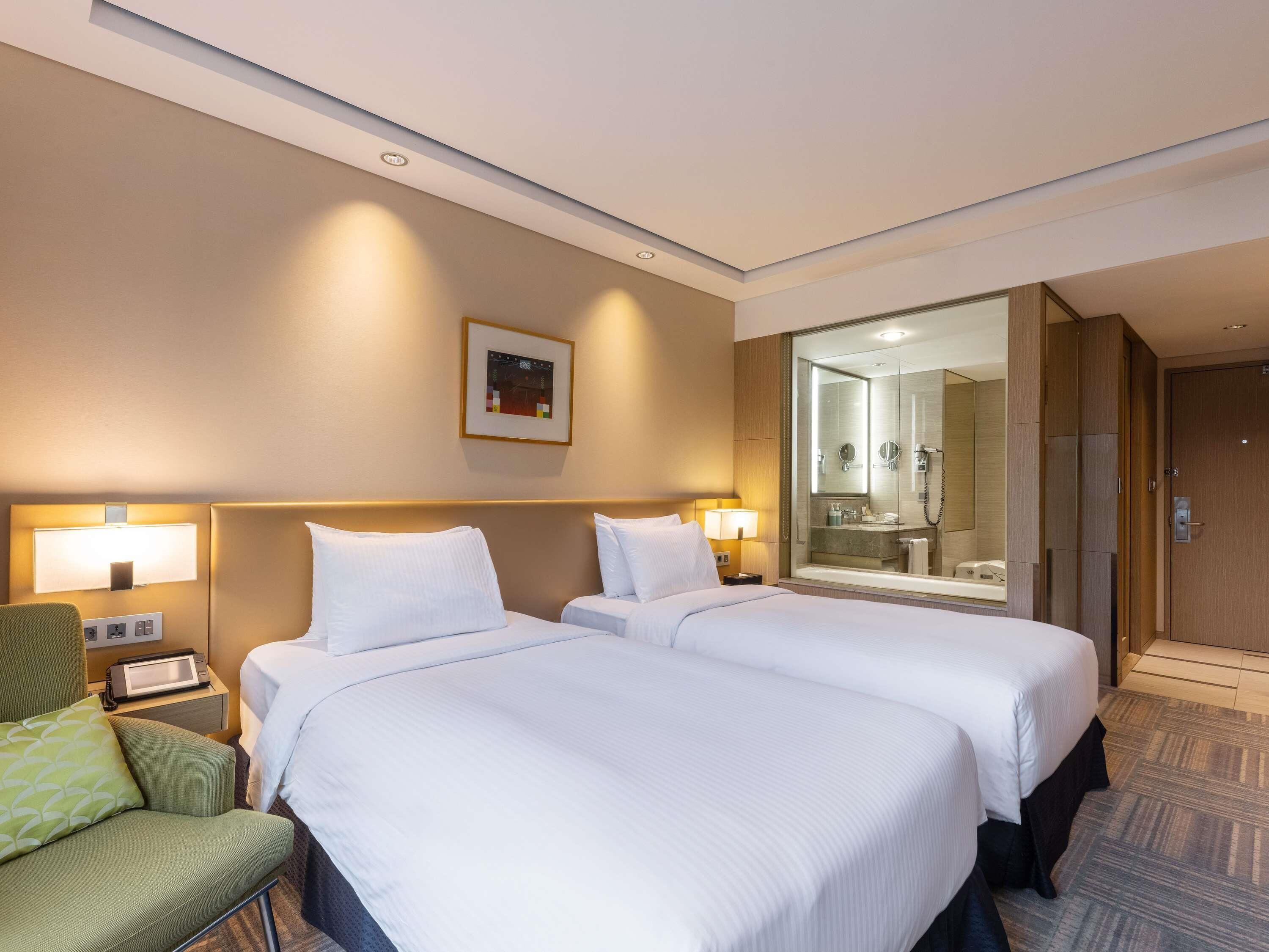 ห้องดีลักซ์, เตียงเดี่ยว 2 เตียง | เครื่องนอนระดับพรีเมียม, ผ้านวมขนเป็ด, ตู้นิรภัยในห้องพัก