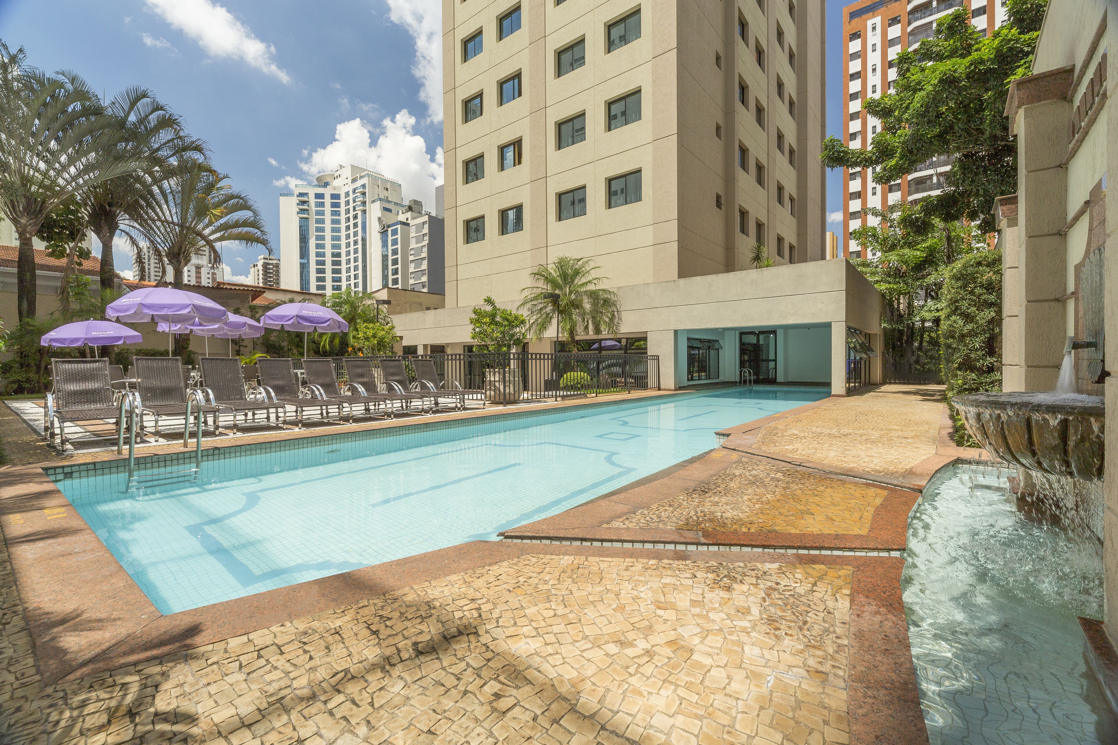 outdoor pool, pool loungers