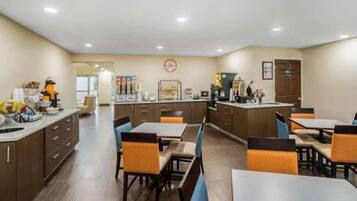 Free daily on-the-go breakfast