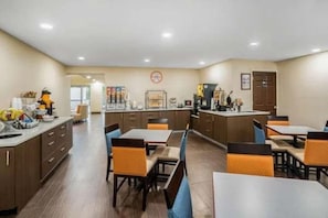 Frokost på farten er inkludert hver dag