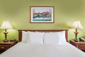 Standard Room, 1 King Bed | Pillowtop beds, desk, iron/ironing board, free WiFi - Baymont by Wyndham Waycross (Waycross)