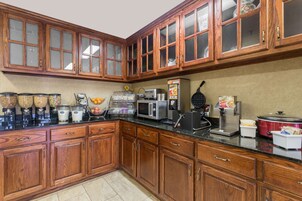 Desayuno para llevar gratuito y diario