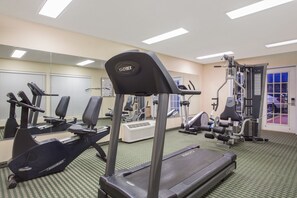 Fitness facility - Baymont by Wyndham Warner Robins (Warner Robins)