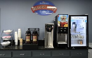 Free daily full breakfast - Baymont by Wyndham Warner Robins (Warner Robins)