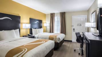 Zimmer, 2 Doppelbetten, barrierefrei, Nichtraucher | Hochwertige Bettwaren, Pillowtop-Betten, Zimmersafe, Schreibtisch
