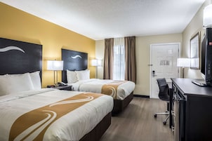Premium bedding, pillowtop beds, in-room safe, desk