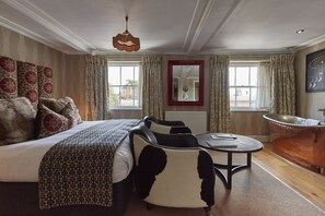 Signature Ivy Superior Rooms | Bathroom amenities - The Angel Hotel (Bury St Edmunds)