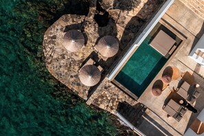 Villa, 3 Schlafzimmer, eigener Pool | Allergikerbettwaren, Minibar, Zimmersafe, Schreibtisch