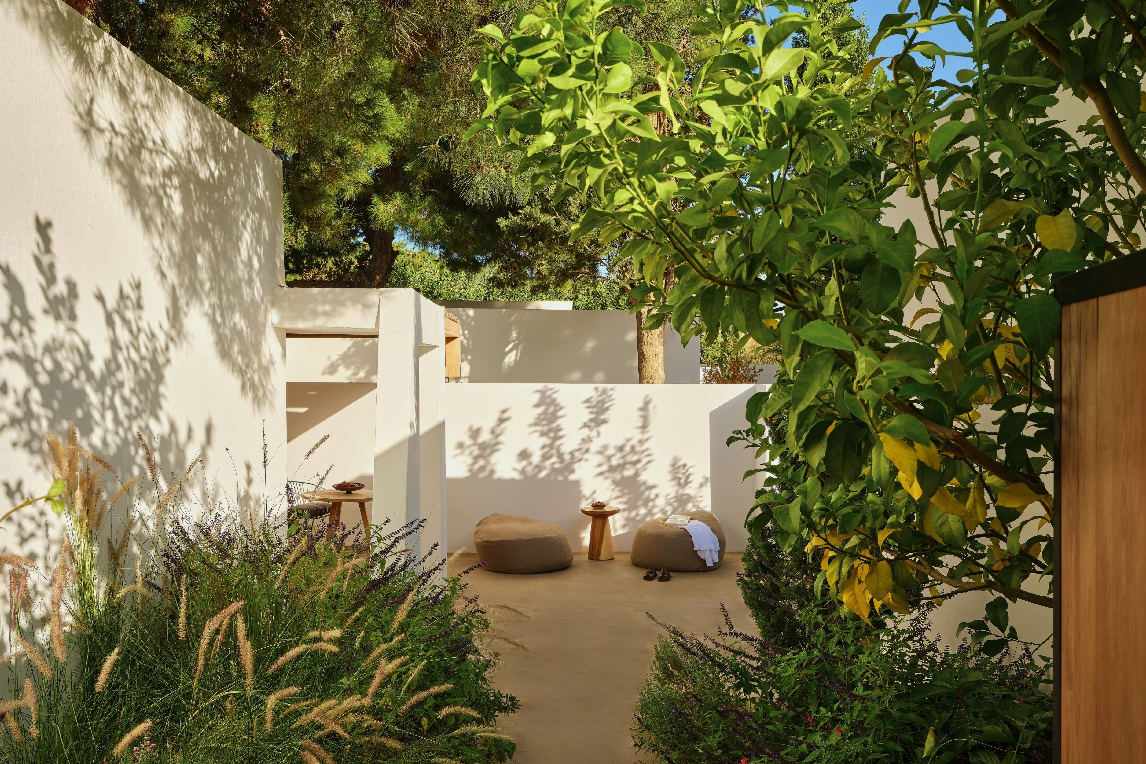 Nature Superior Bungalow with Private Garden | Hypo-allergenic bedding, minibar, in-room safe, desk