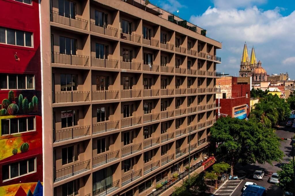 المنشأة من الخارج