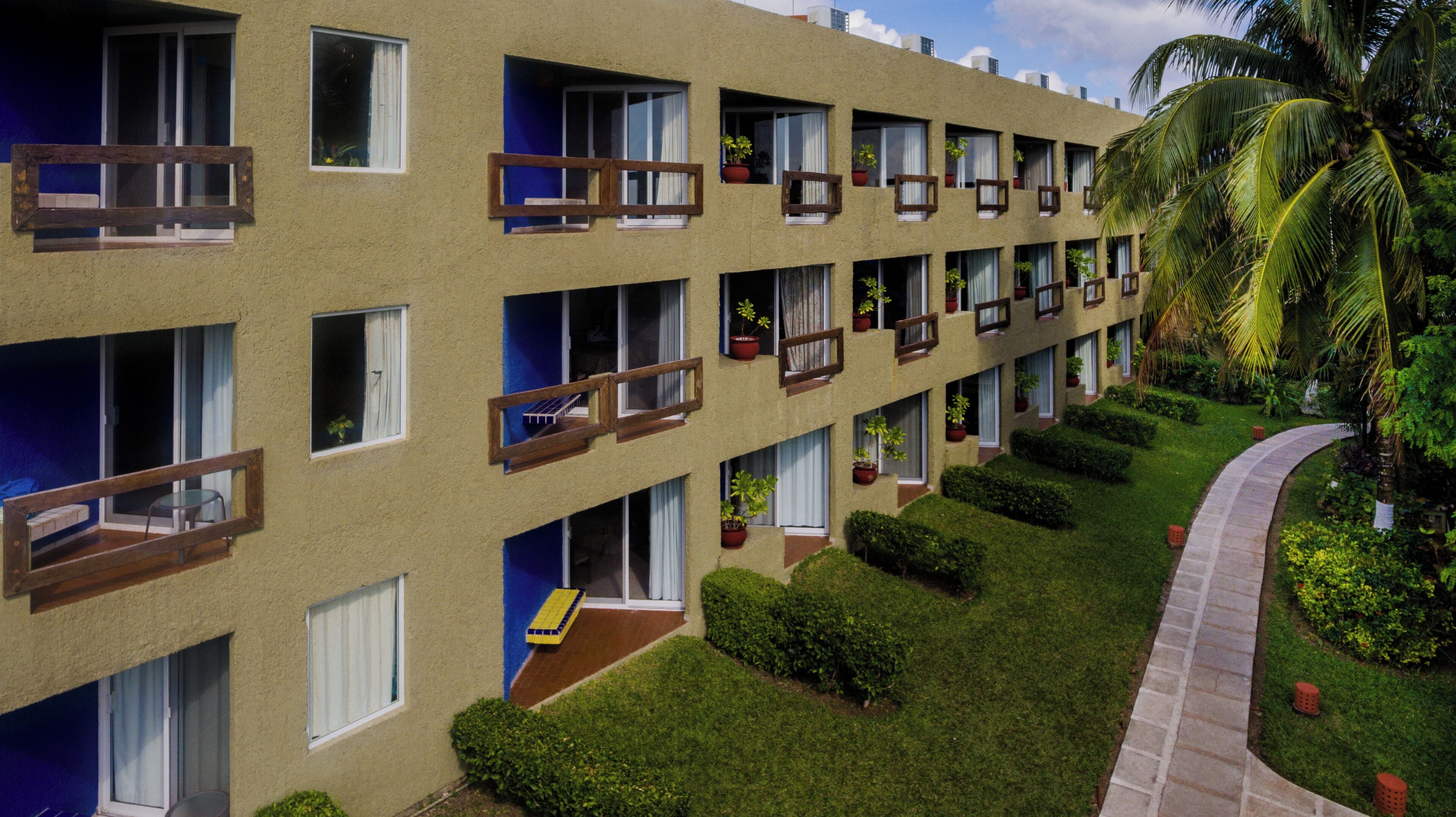 Photo - Casa del Mar Cozumel Hotel & Dive Resort with free access to an exclusive beach club