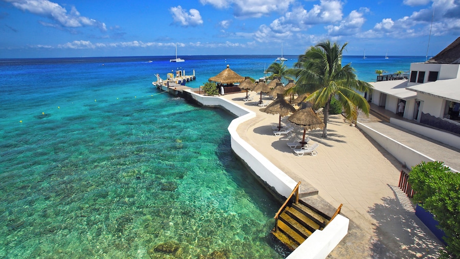 Casa del Mar Cozumel Hotel & Dive Resort with Beach Club access included