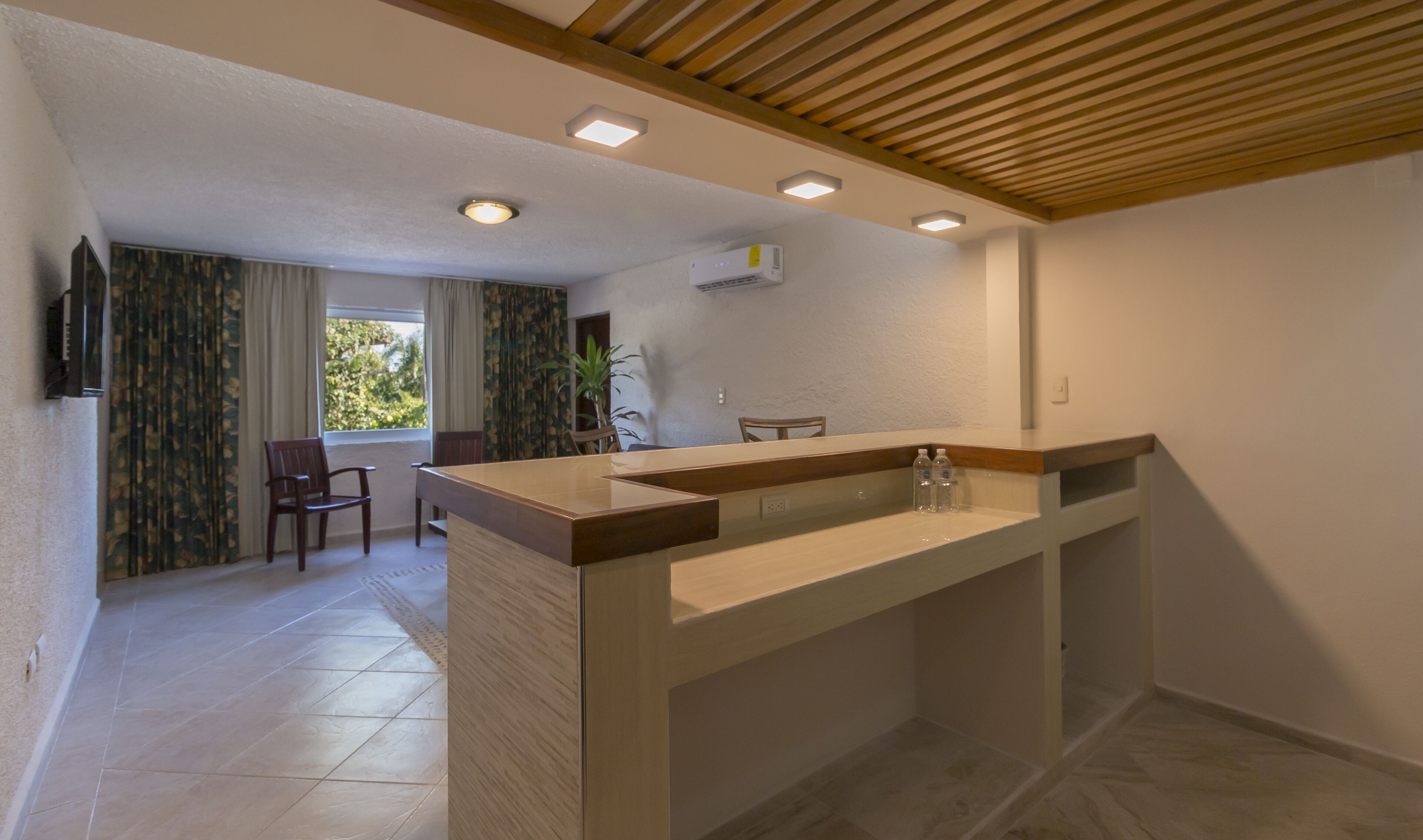 family room, 2 bedrooms, connecting rooms | premium bedding, down duvets, in-room safe, laptop workspace