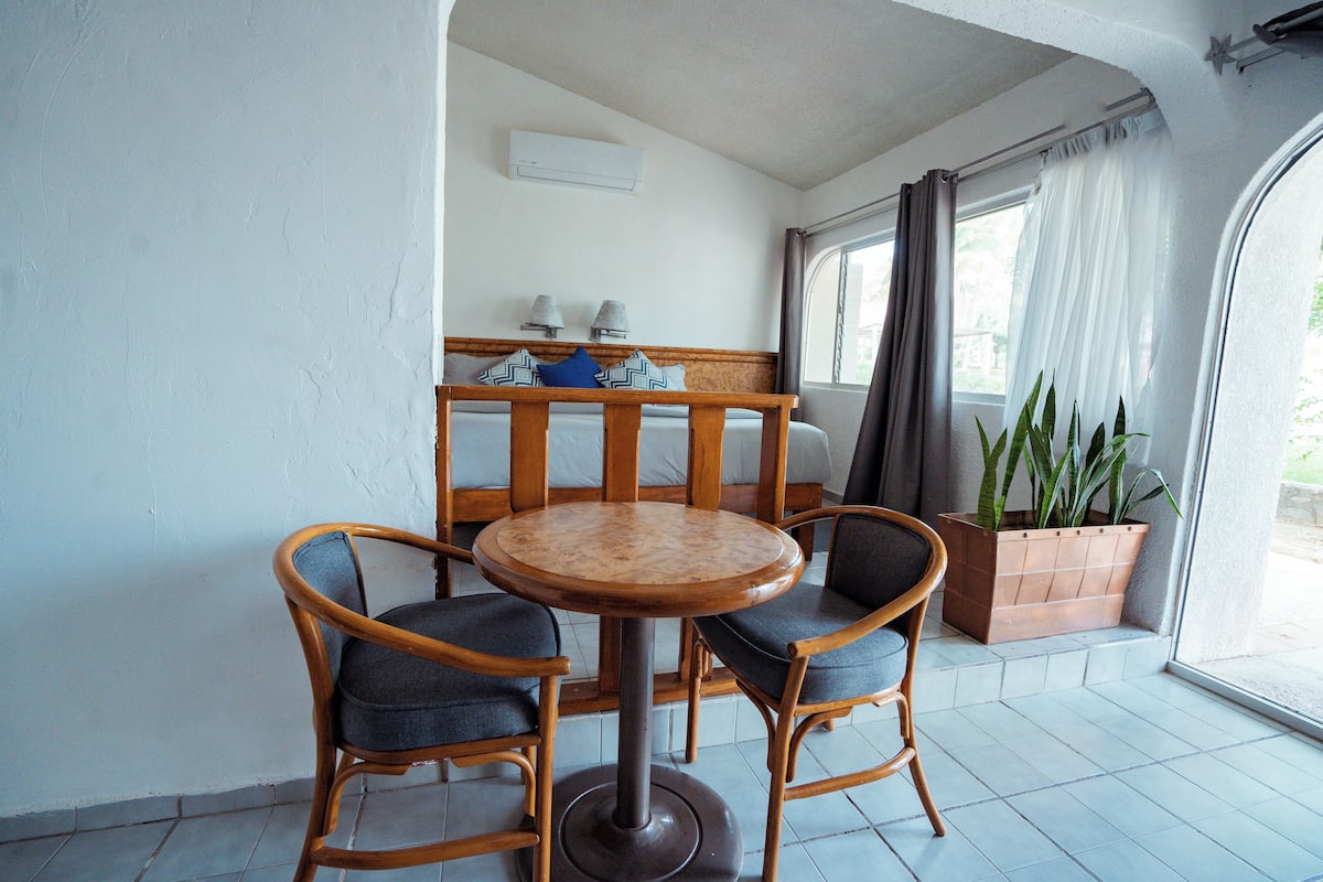 Premium kamer, 1 kingsize bed | 1 slaapkamer, een bureau, wifi, beddengoed