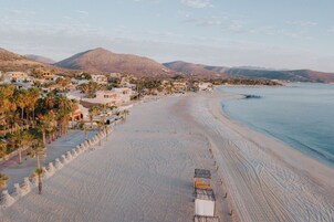 On the beach, white sand, free beach cabanas, kayaking