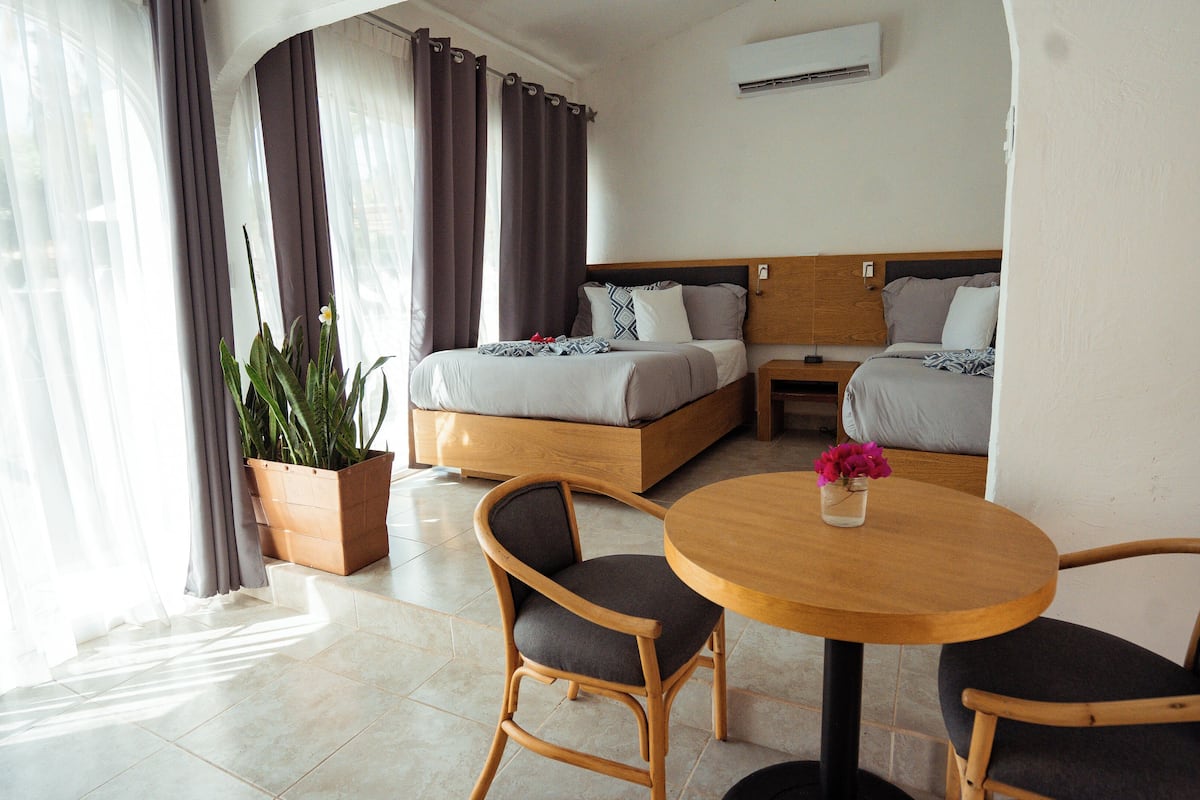 1 slaapkamer, een bureau, wifi, beddengoed