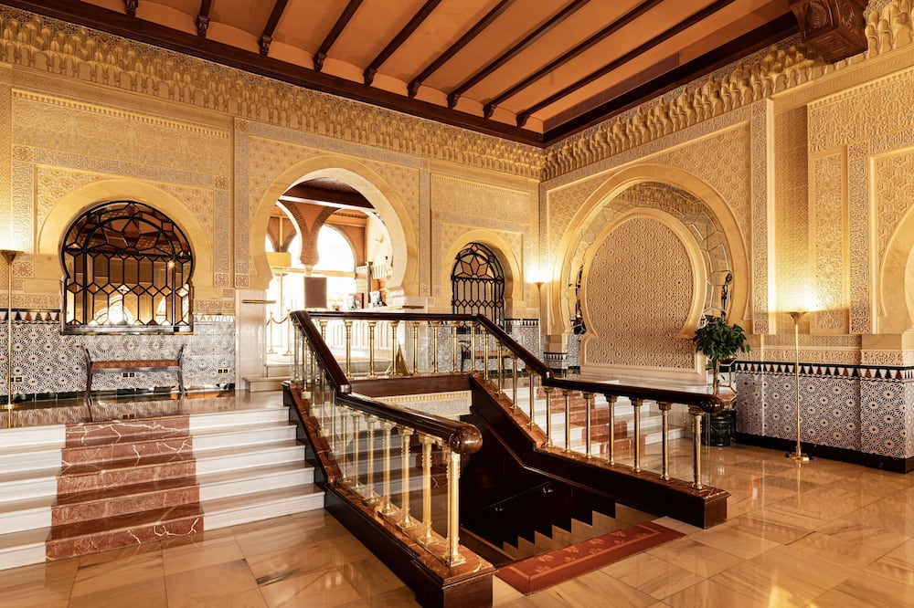 Alhambra Palace Hotel