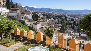 Quang cảnh thành phố