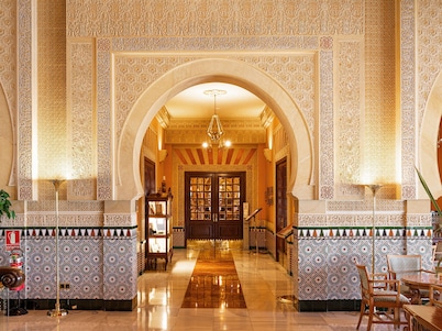 Alhambra Palace Hotel