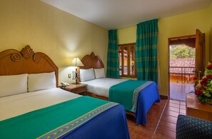 Estandar dos camas dobles | Iron/ironing board, free WiFi - Hotel La Parroquia (Patzcuaro)