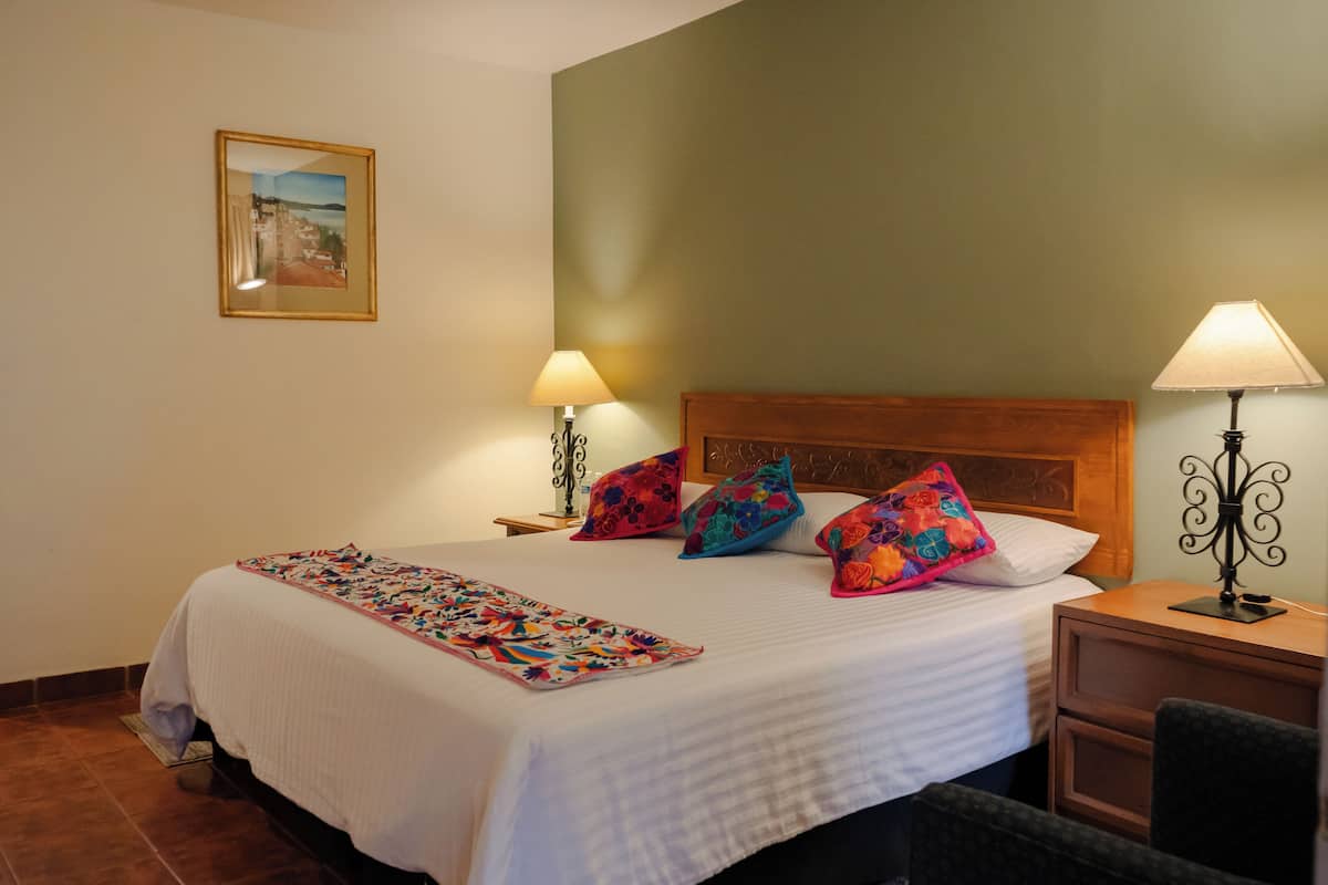 Superior King Size | Iron/ironing board (on request), WiFi (free)