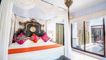 Habitación presidencial | Ropa de cama de alta calidad y edredón