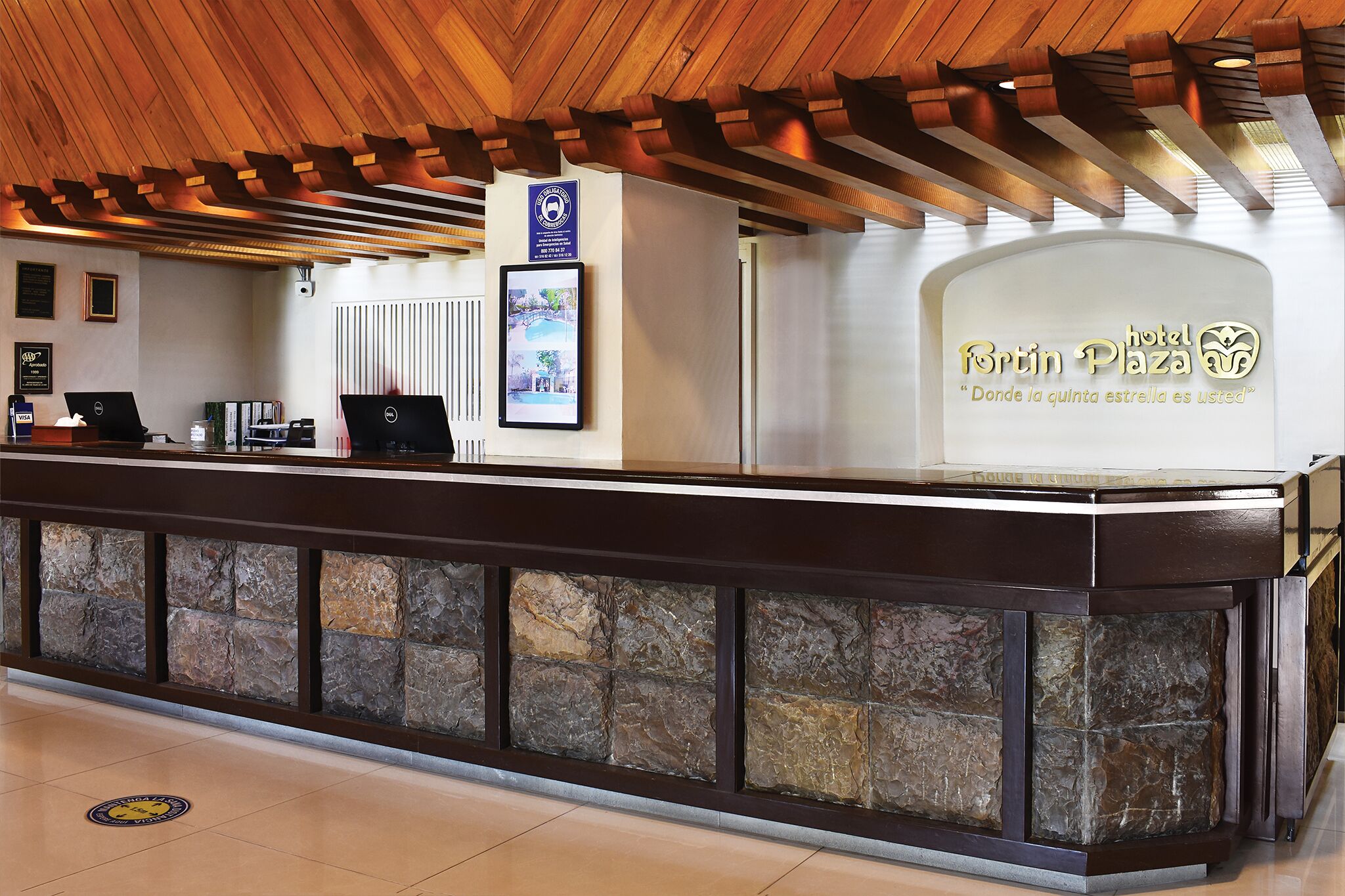 Photo - Hotel Fortin Plaza