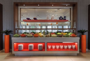 Free daily buffet breakfast  - Sport Club by Isrotel Collection (Eilat)