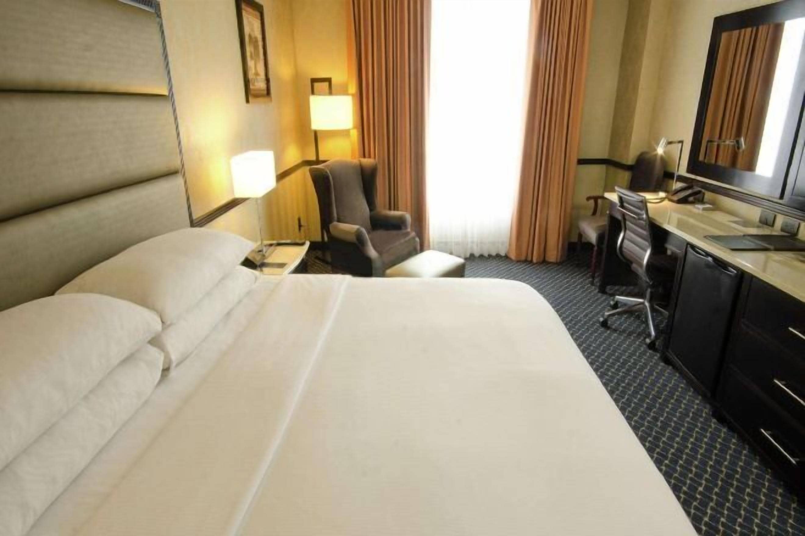 Ropa de cama de alta calidad, cubrecamas y colchones con pillow-top 