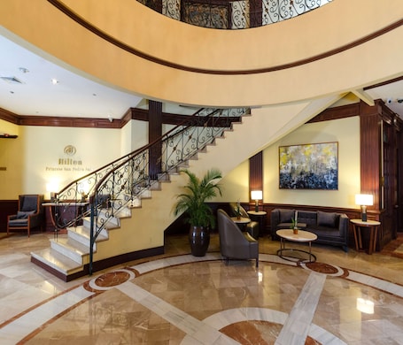 Lobby. Hilton Princess San Pedro Sula