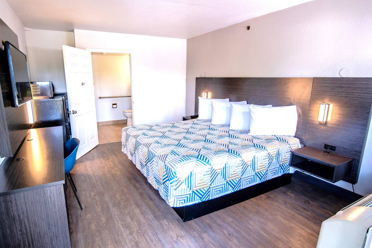 Standardzimmer, 1 King-Bett, barrierefrei, Nichtraucher