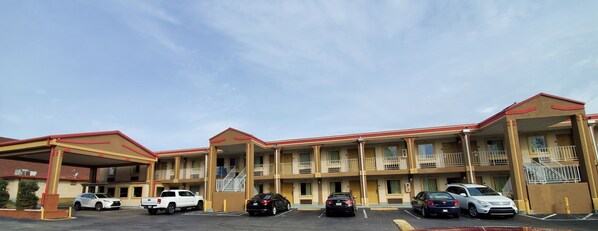 Guests can enjoy a two-story stay with balconies at this motel.