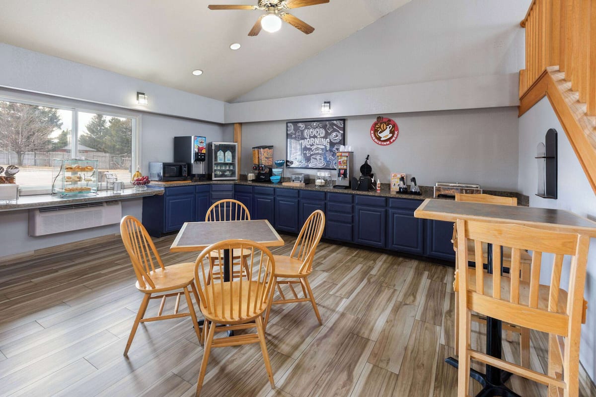 daily continental breakfast for a fee