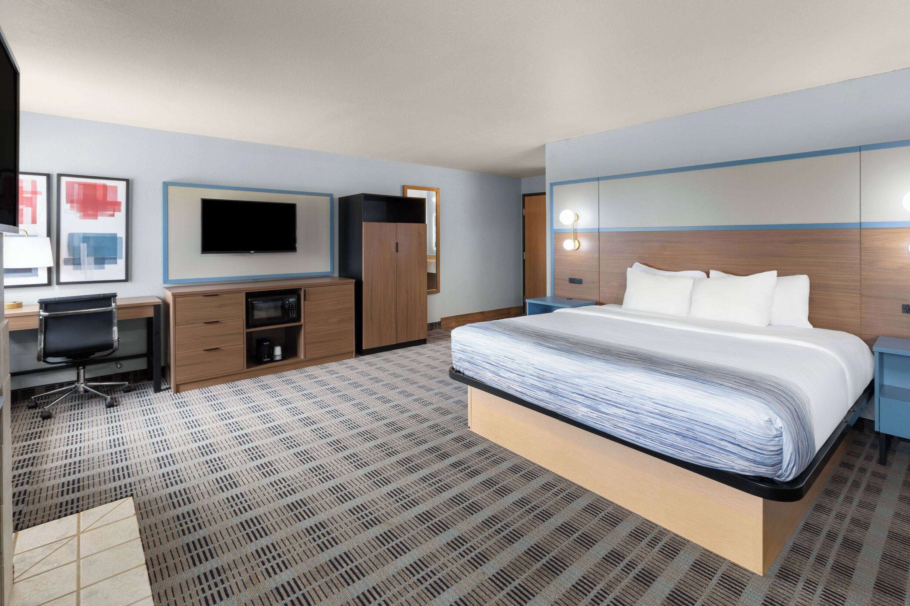 superior room, 1 king bed, non smoking | desk, blackout curtains, soundproofing, iron/ironing board