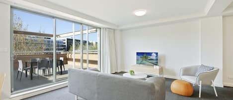 Apartment, 1 Bedroom | Living area