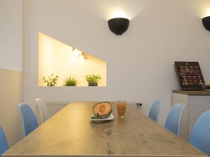 Tägliches Frühstücksbuffet gegen Gebühr