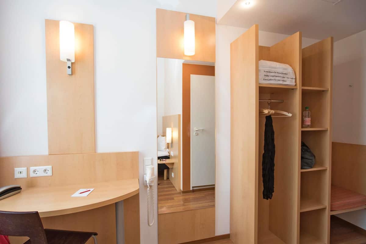 Standard Room, 1 Twin Bed (New Sleep Easy Concept) | Hypo-allergenic bedding, desk, blackout drapes, free WiFi