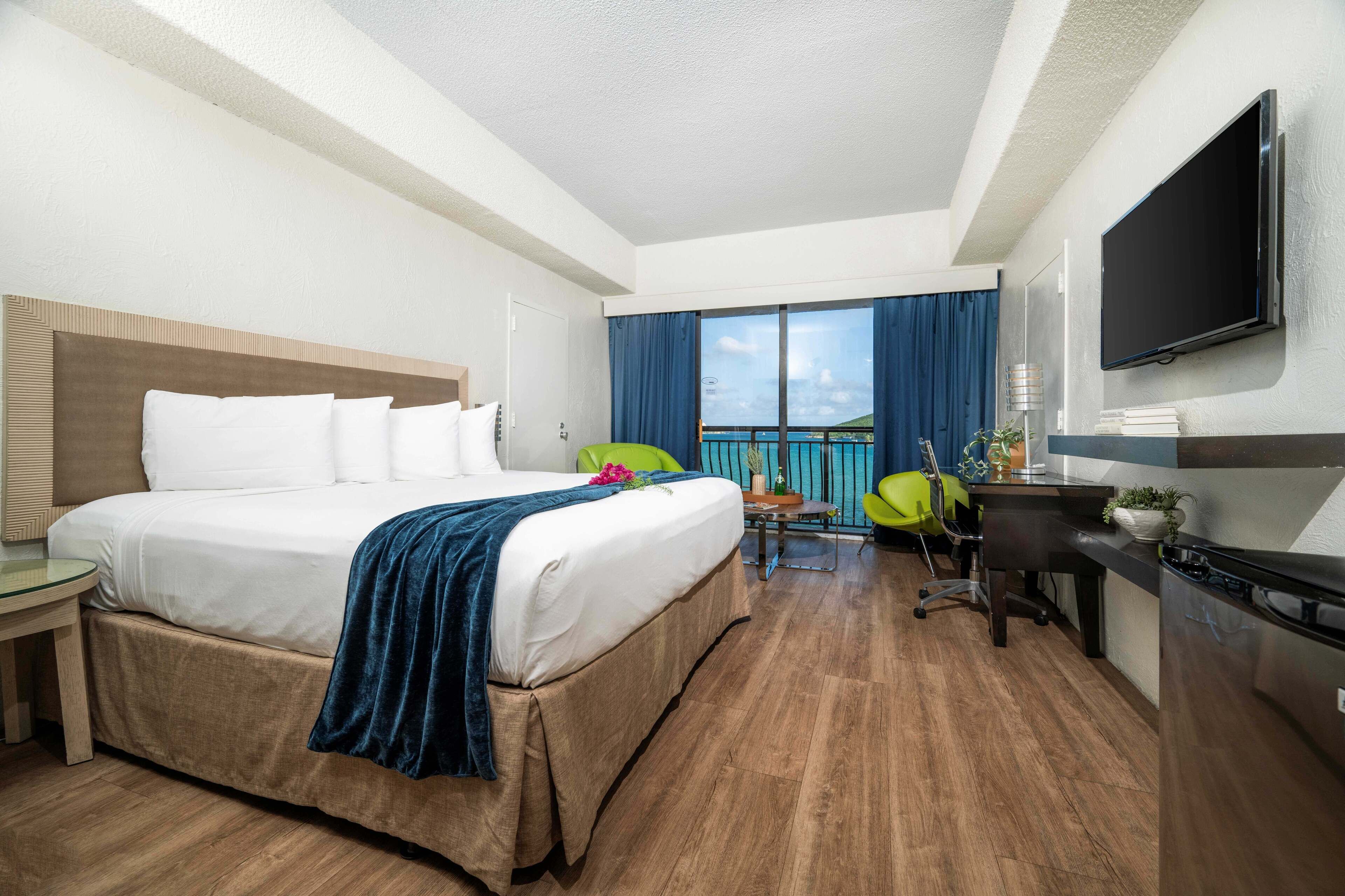 in-room safe, individually decorated, individually furnished