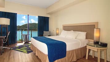 Habitación superior, 1 cama King size, vista al océano | Vista del balcón